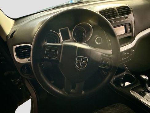 Used 2012 Dodge Journey SE image 12