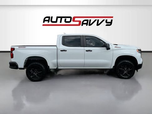 Used 2024 Chevrolet Silverado 1500 LT Trail Boss w/ Convenience Package II AWD/4WD image 8
