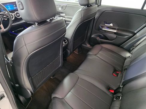 Used 2021 Mercedes-Benz GLA 250 image 14
