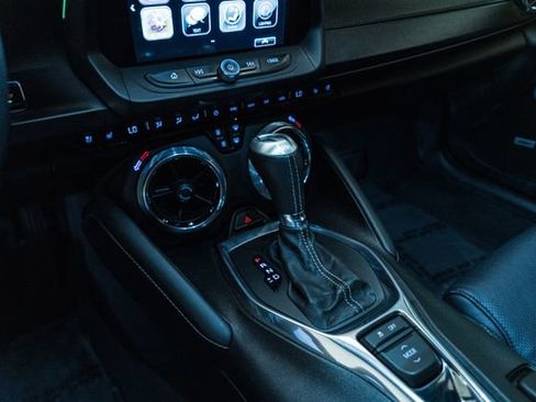 Used 2017 Chevrolet Camaro SS image 26