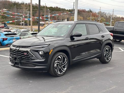 Used 2025 Chevrolet TrailBlazer RS w/ Convenience Package image 8