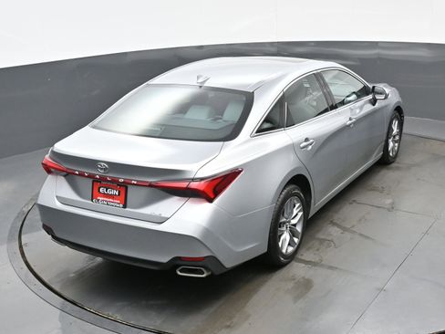 Used 2019 Toyota Avalon XLE image 40