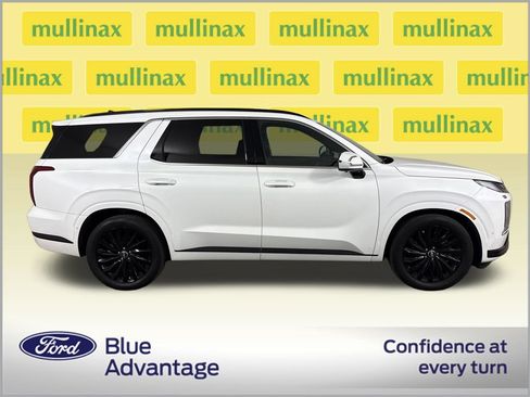 Used 2025 Hyundai Palisade Calligraphy AWD/4WD image 2