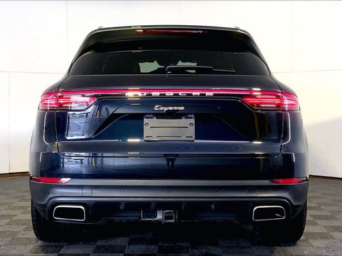 Used 2023 Porsche Cayenne image 6