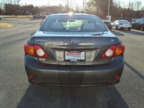 Used 2010 Toyota Corolla LE image 11