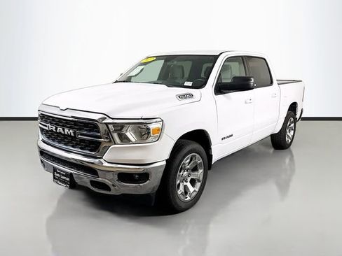 Used 2022 RAM 1500 Big Horn AWD/4WD image 3