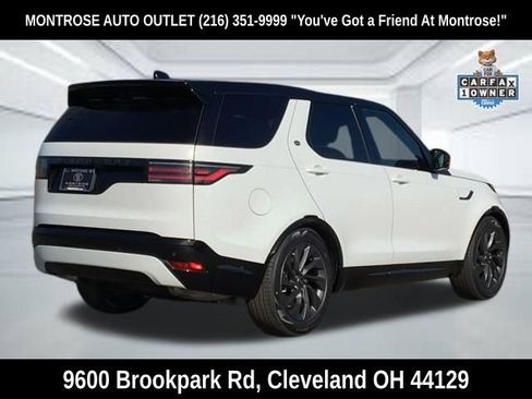 Used 2024 Land Rover Discovery Dynamic SE AWD/4WD image 7