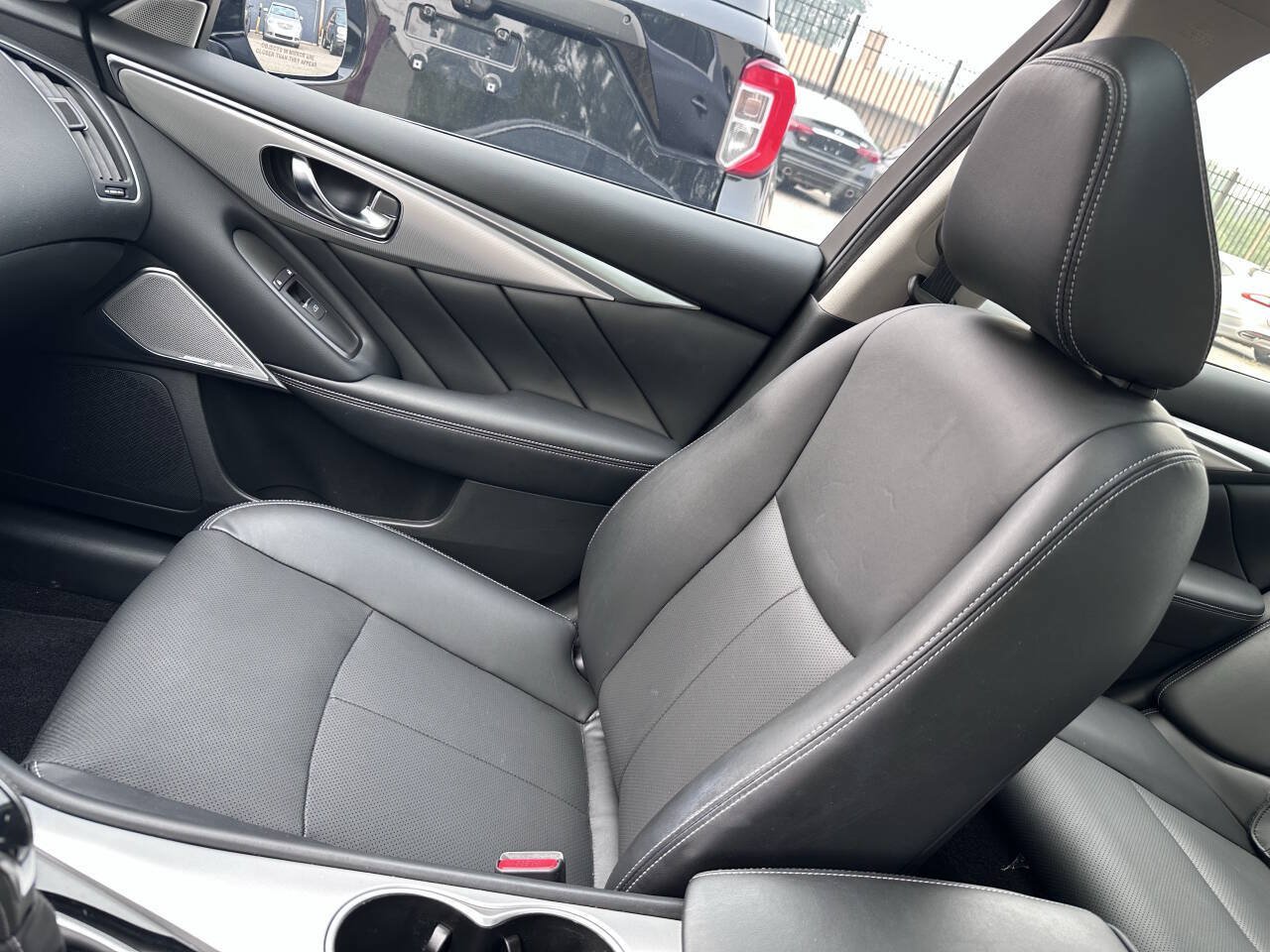 Used 2022 INFINITI Q50 Luxe w/ Cargo Package AWD/4WD image 36