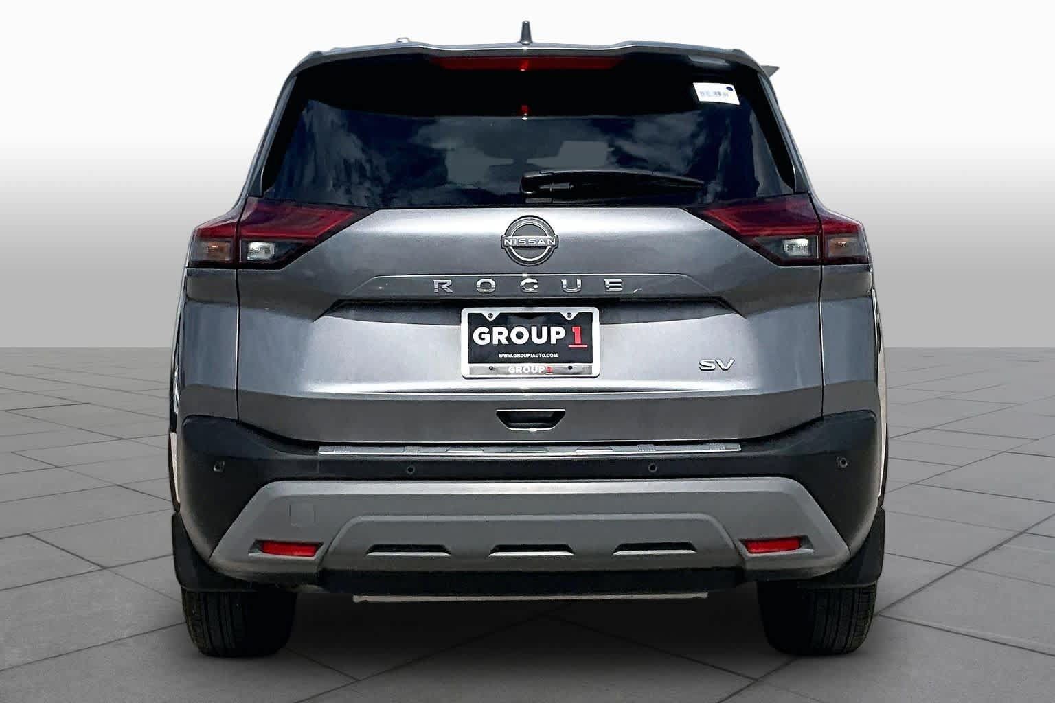 Used 2023 Nissan Rogue SV w/ SV Premium B Package FWD image 5