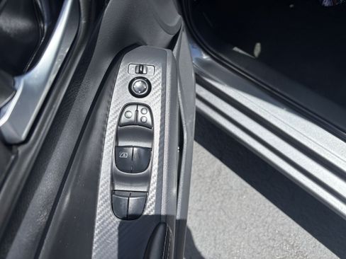 Used 2025 Nissan Altima 2.5 SV FWD image 15