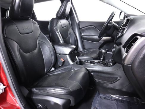 Used 2019 Jeep Cherokee Limited AWD/4WD image 47