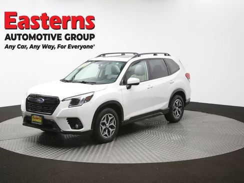 Used 2022 Subaru Forester Premium AWD/4WD image 59