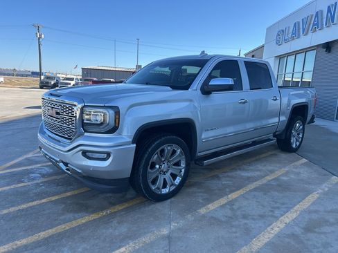 Used 2018 GMC Sierra 1500 Denali w/ Denali Ultimate Package image 7