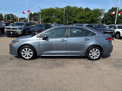Used 2020 Toyota Corolla LE FWD image 4