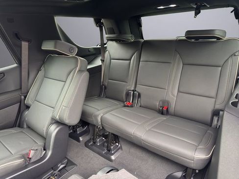 New 2026 GMC Yukon Elevation w/ Elevation Premium Package AWD/4WD image 22