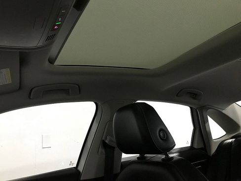 Used 2020 Volkswagen Jetta SEL Premium image 26