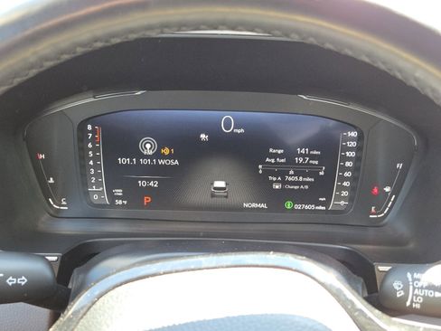 Certified 2025 Honda Pilot Elite image 37