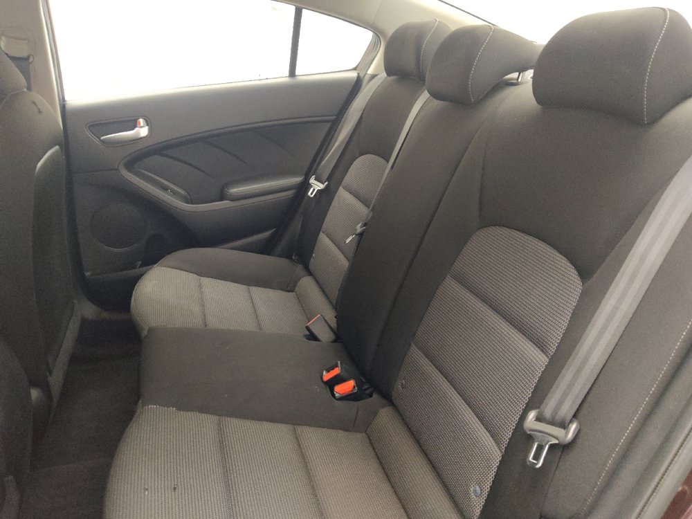 Used 2017 Kia Forte LX FWD image 18