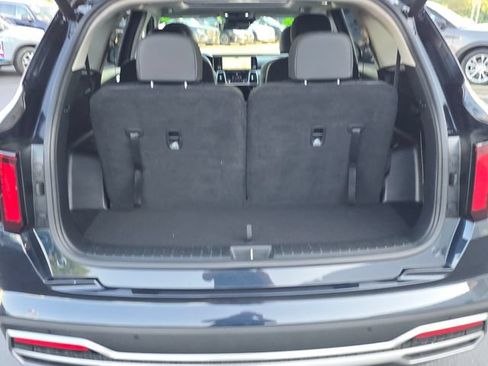 Used 2023 Kia Sorento EX w/ Panoramic Sunroof Package FWD image 15