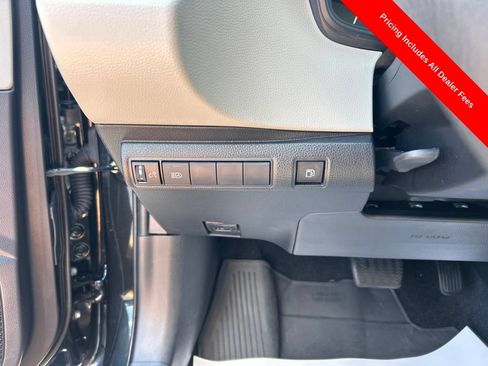 Used 2021 Toyota Corolla LE FWD image 7