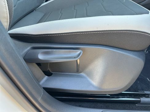 New 2026 Volkswagen Taos SE AWD/4WD image 30