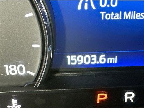 Used 2022 Ford Escape SE image 15