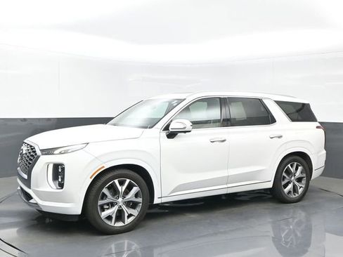 Used 2022 Hyundai Palisade Limited FWD image 2