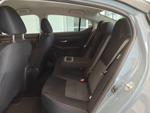 Used 2025 Nissan Sentra SR FWD image 13