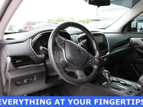 Used 2021 Chevrolet Traverse RS AWD/4WD image 2