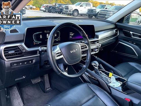 Used 2025 Kia Telluride S AWD/4WD image 10