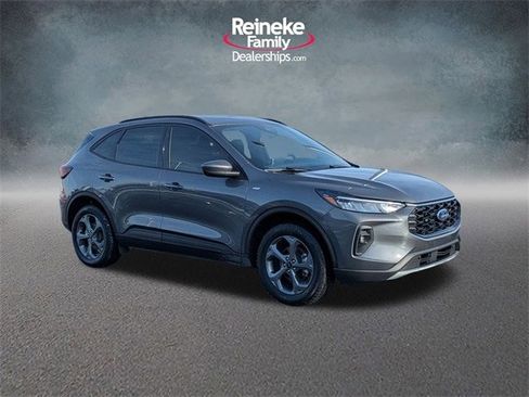 Certified 2025 Ford Escape ST-Line Select image 3