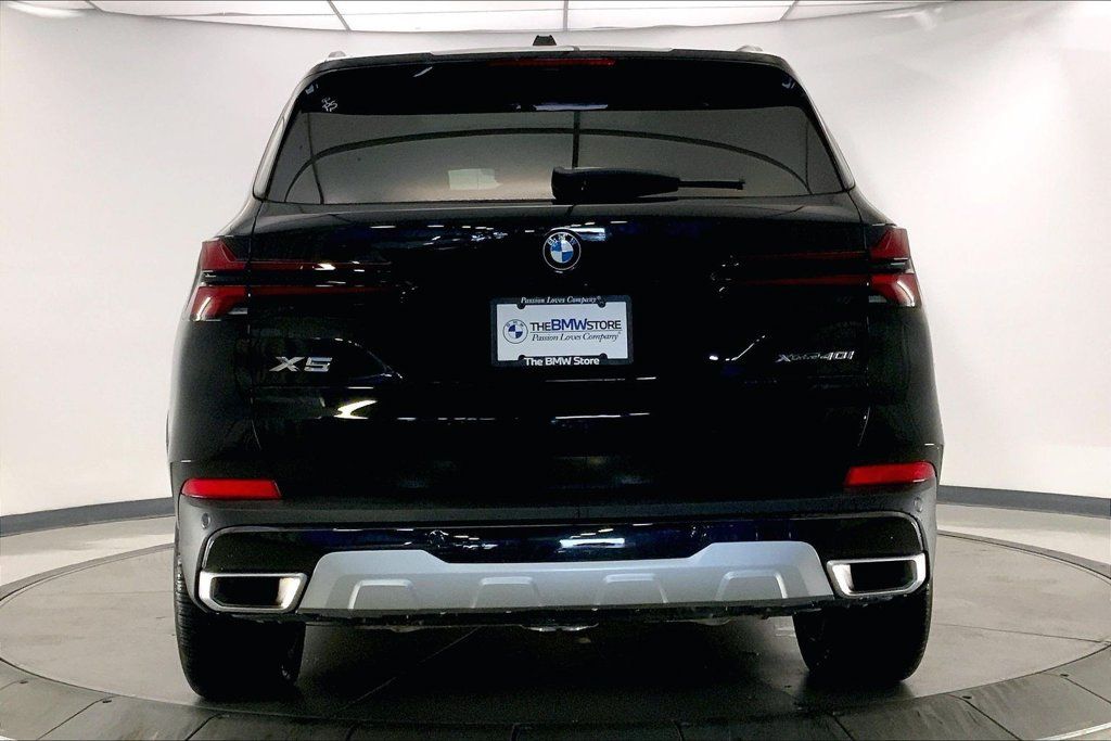 Certified 2026 BMW X5 xDrive40i AWD/4WD image 3