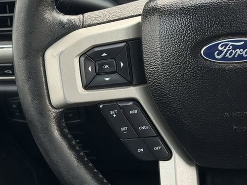 Used 2018 Ford F150 Lariat w/ Equipment Group 502A Luxury image 12