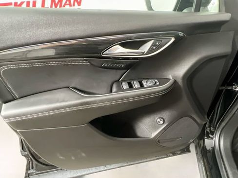 Used 2023 Buick Envision Essence w/ Sport Touring Package AWD/4WD image 32