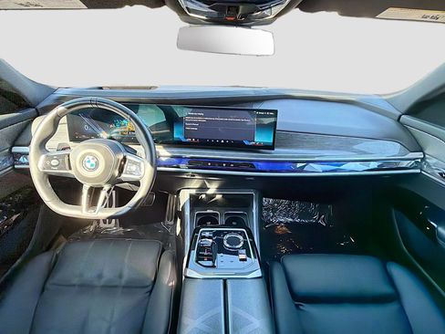 Certified 2024 BMW 740i 740i image 17