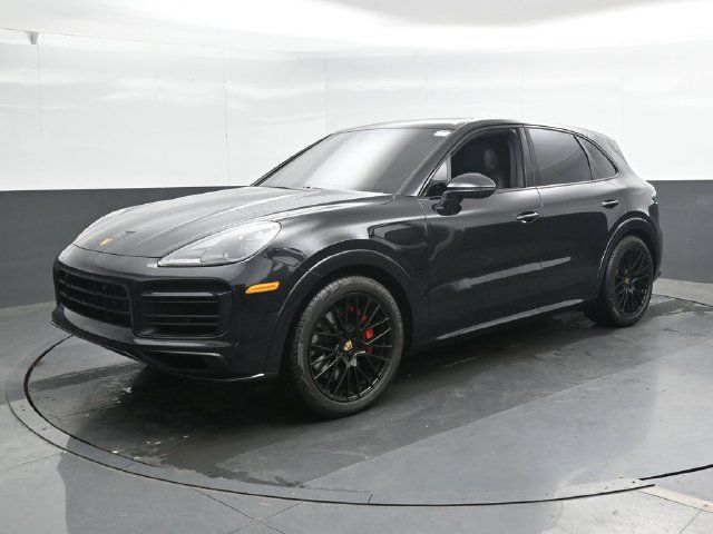 Used 2021 Porsche Cayenne GTS AWD/4WD image 8