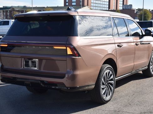New 2025 Lincoln Navigator L Black Label image 7