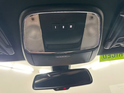 Used 2019 Dodge Charger R/T w/ Blacktop Package image 46