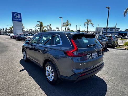 Used 2023 Honda CR-V LX image 5