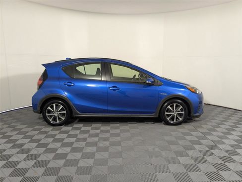 Used 2018 Toyota Prius C Two image 5
