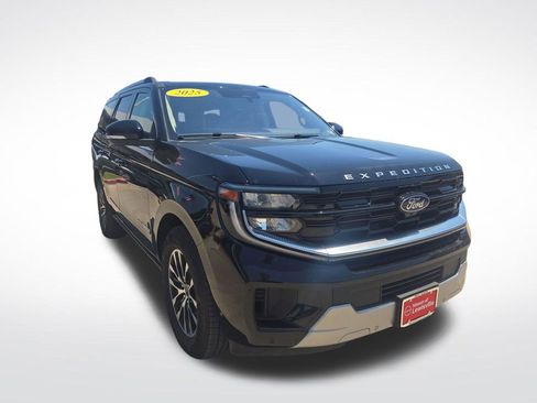 Used 2025 Ford Expedition Platinum AWD/4WD image 8