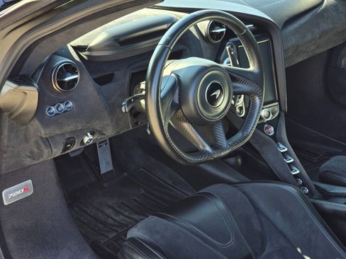 Used 2019 McLaren 720S Performance image 38