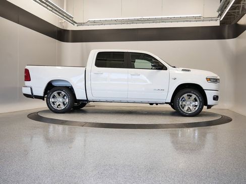 New 2026 RAM 1500 Big Horn AWD/4WD image 43