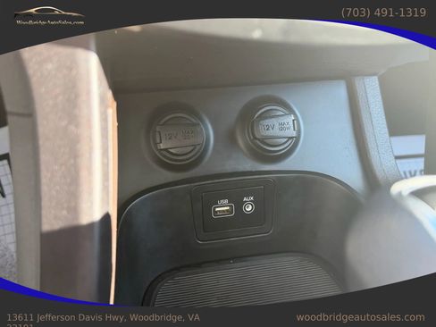 Used 2017 Hyundai Santa Fe Sport w/ 2.4L Value Package 06 image 18