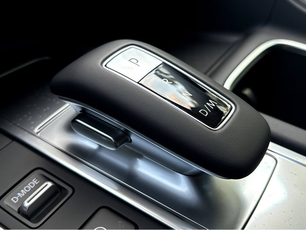Used 2026 INFINITI QX60 Luxe w/ Cargo Package FWD image 18