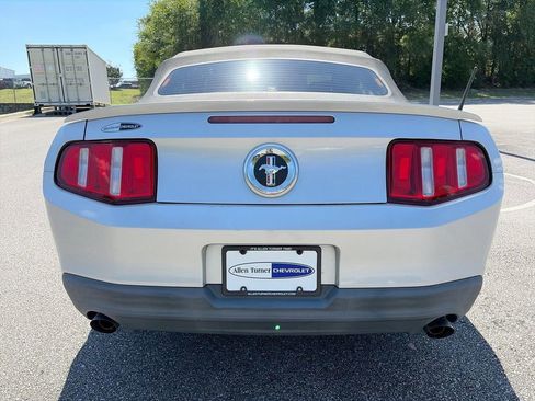 Used 2012 Ford Mustang Premium RWD image 5