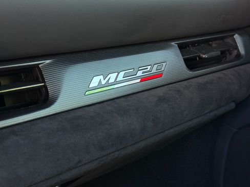 Used 2023 Maserati MC20 Coupe RWD image 34