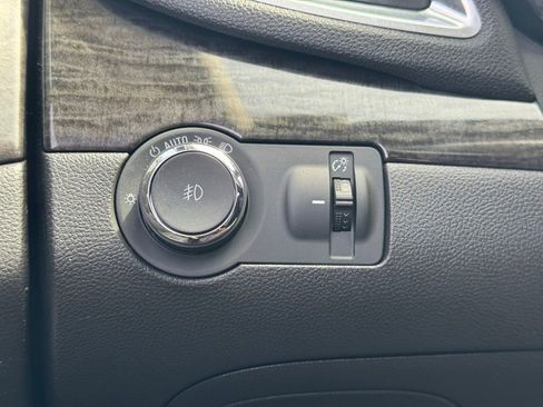 Used 2016 Buick Encore Convenience FWD image 30