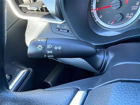 Used 2022 Toyota Highlander L image 23