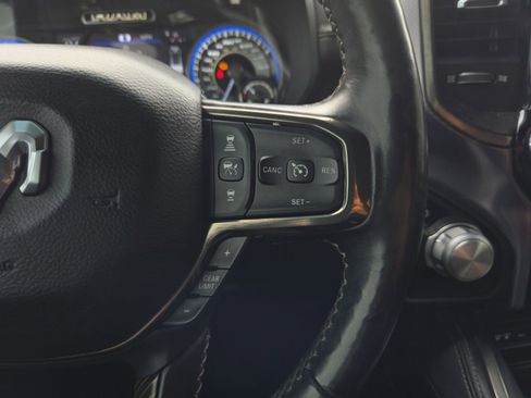 Used 2019 RAM 1500 Limited RWD image 16